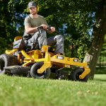 CUB CADET NAKED…..SCOPRI IL TRATTORINO RASAERBA CHE TI FARA’ DIVERTIRE IN GIARDINO!